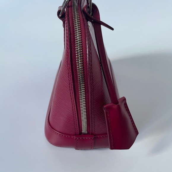 LOUIS VUITTON | ALMA BB EPI | FUCHSIA - Picture 7 of 12
